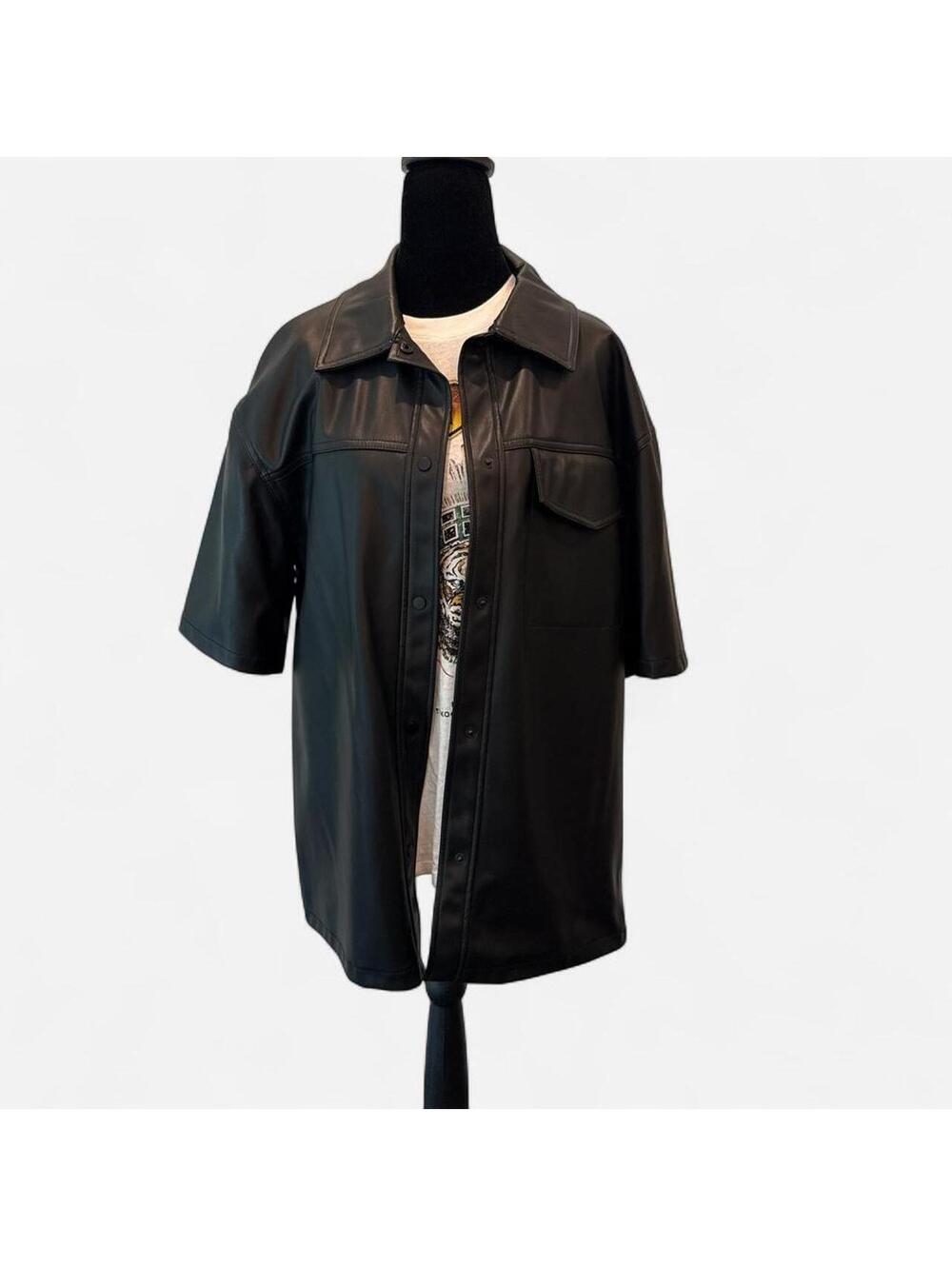 Nordstrom Women's Black Shirt